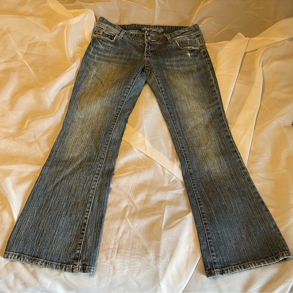 American Eagle Jeans Women 10 Short Flare Artist  Boho Distressed AE - Picture 2 of 8